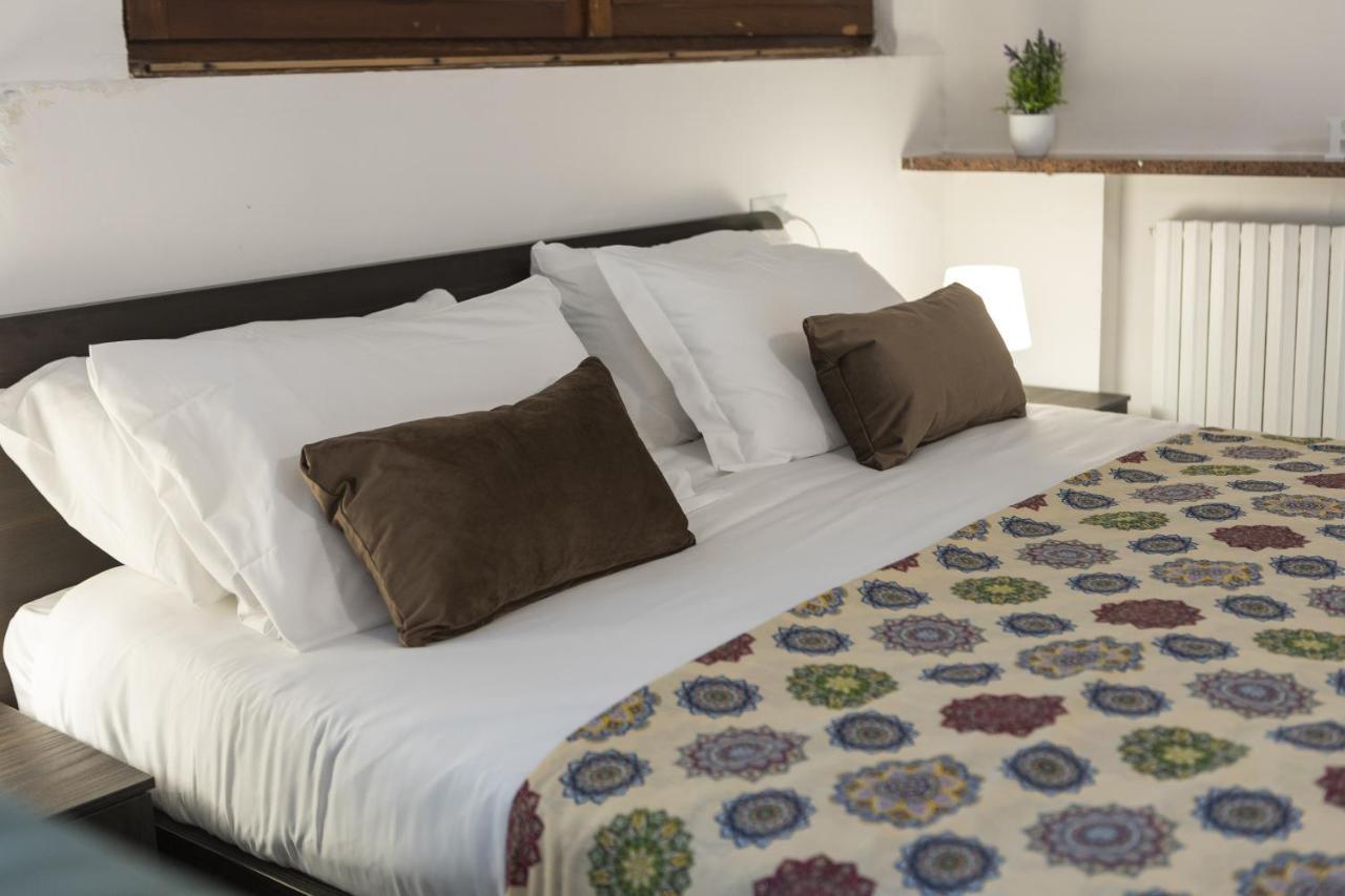 Santa Marta Apartments Милан Экстерьер фото