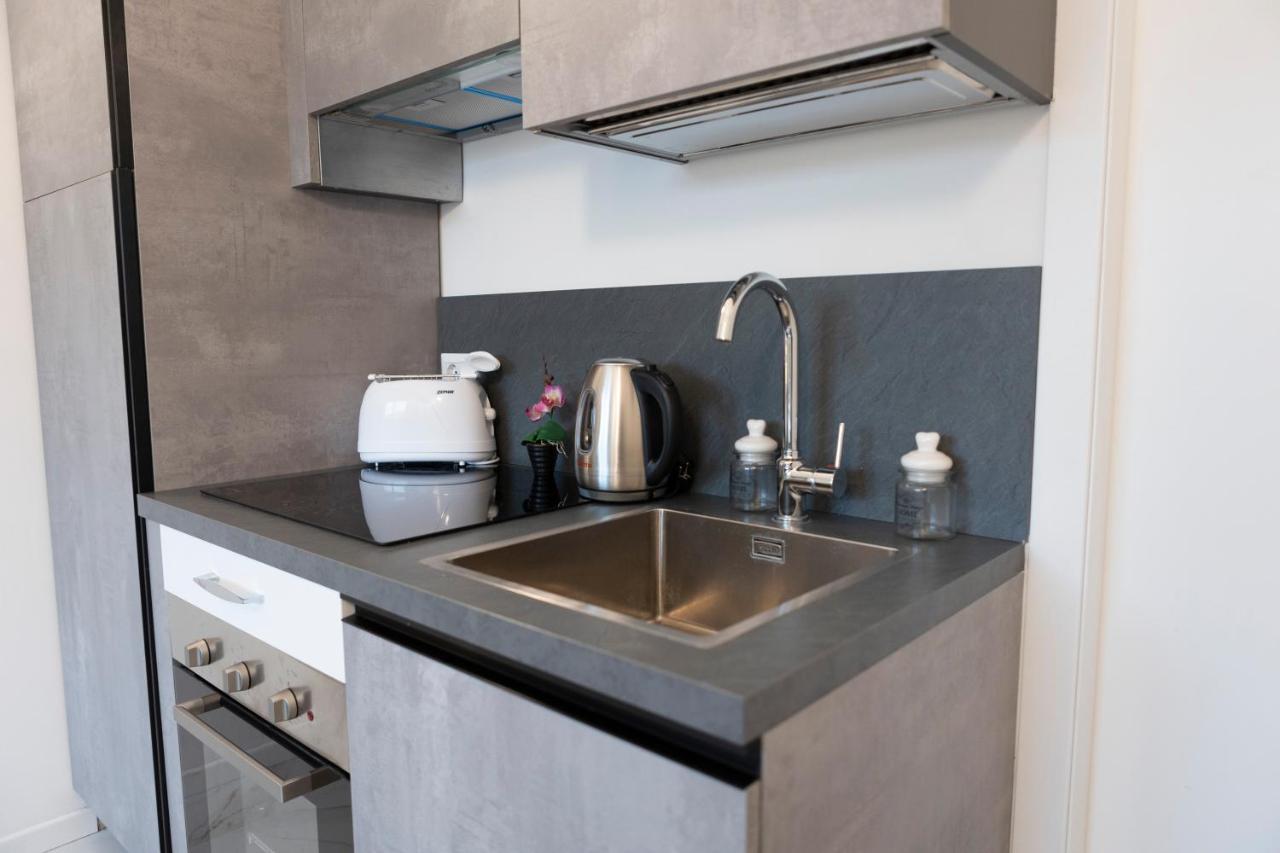Santa Marta Apartments Милан Экстерьер фото