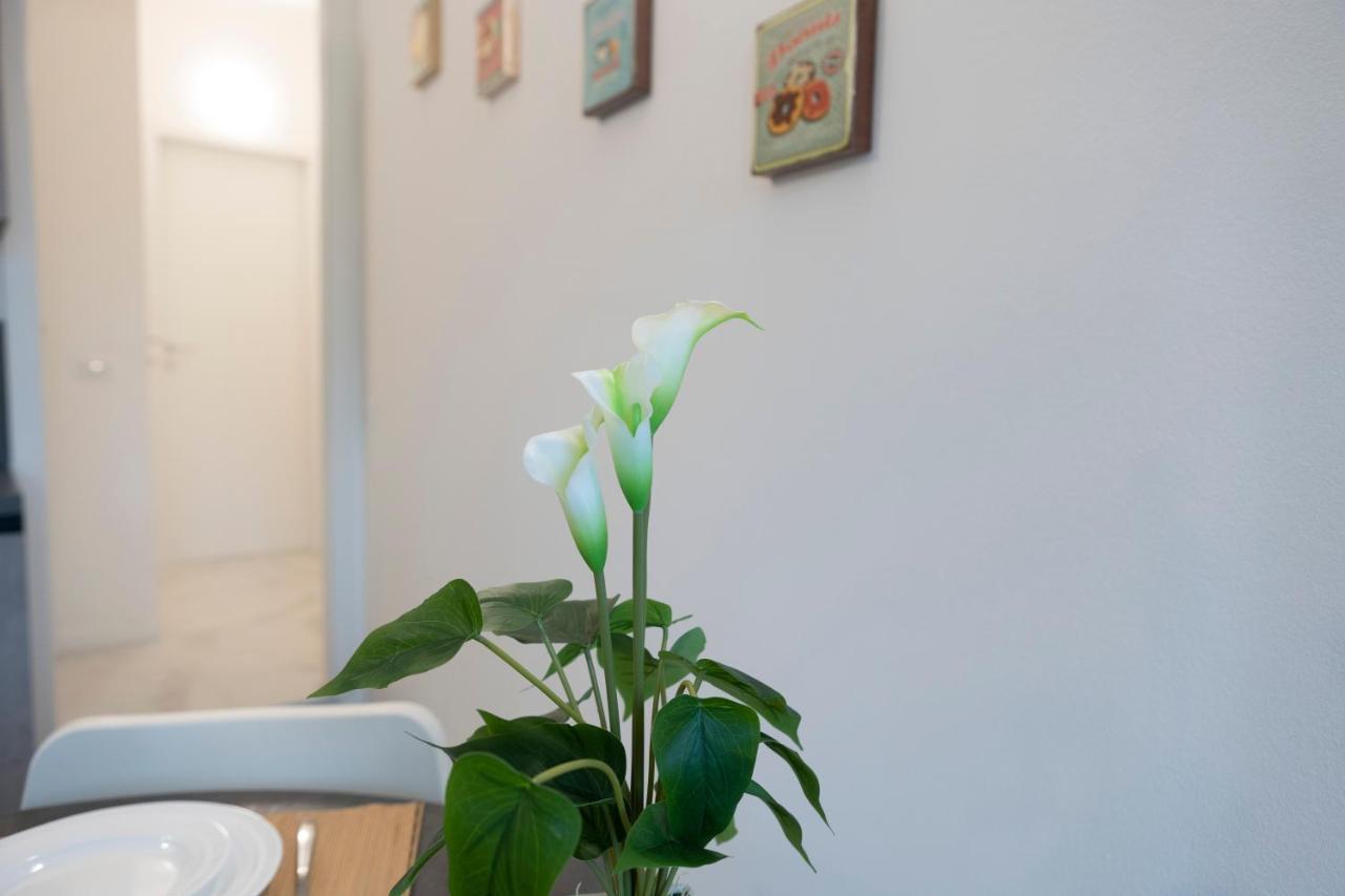 Santa Marta Apartments Милан Экстерьер фото