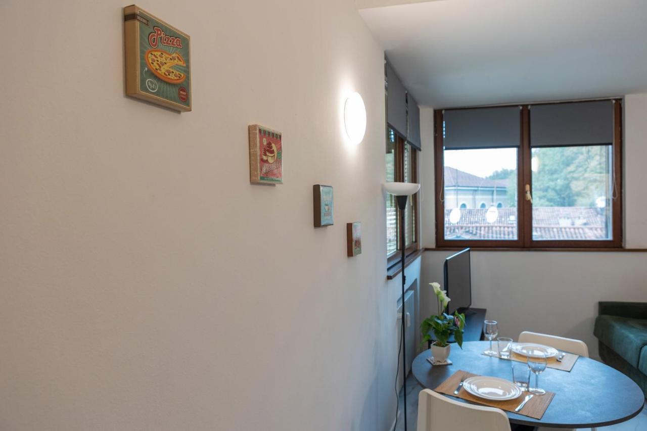 Santa Marta Apartments Милан Экстерьер фото